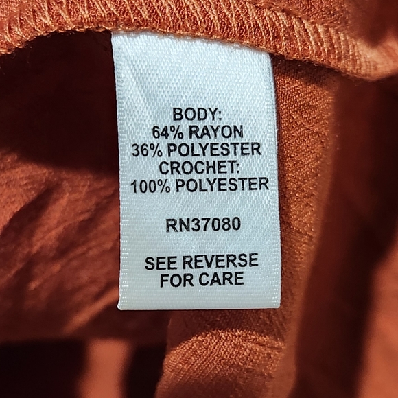 CATO NWOT Burnt Orange Cold Shoulder 3/4 Sleeve Top Size Large - Picture 5 of 6